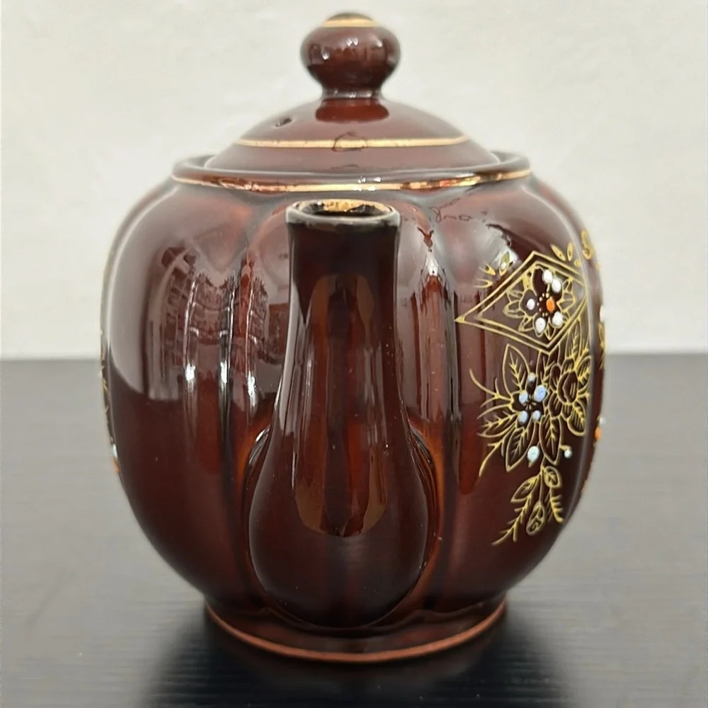 1940’s Vintage Japanese Moriage Hand Painted Pottery Teapot